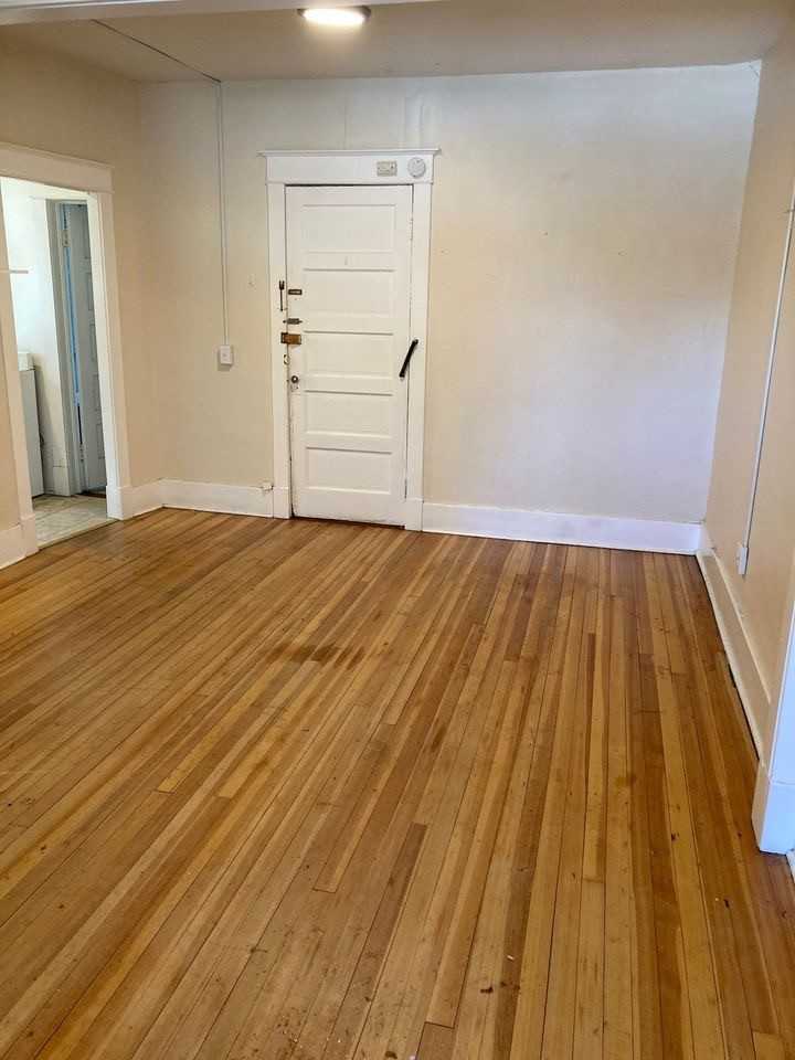 893 Lancaster Ave Properties LLC - Photo 5 of 10