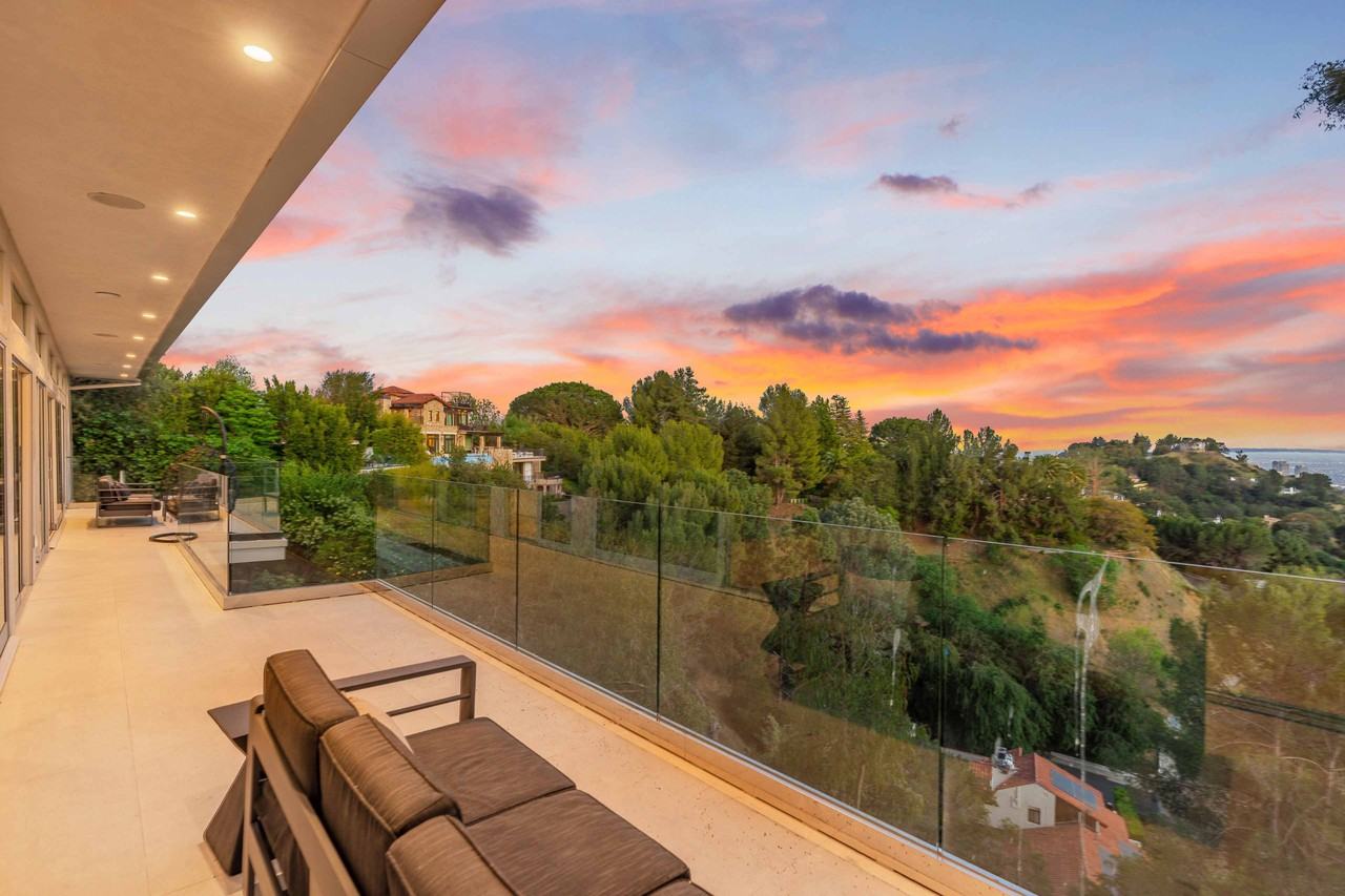 2189 Summitridge Dr #NA - Photo 7 of 50