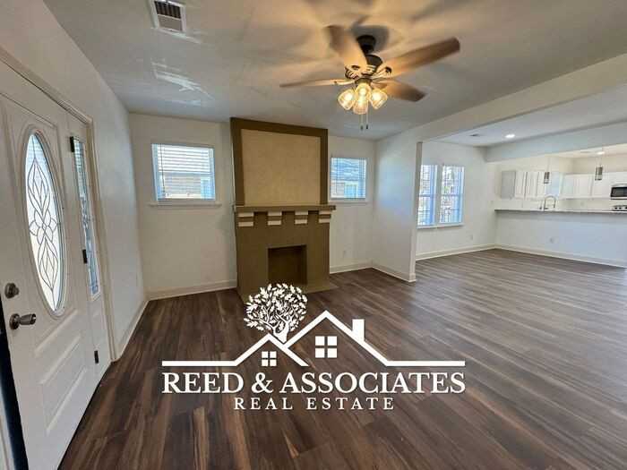 513 E Gage Ave - Photo 3 of 16