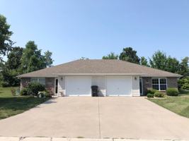 featured image of 1120 Nw Willow Dr