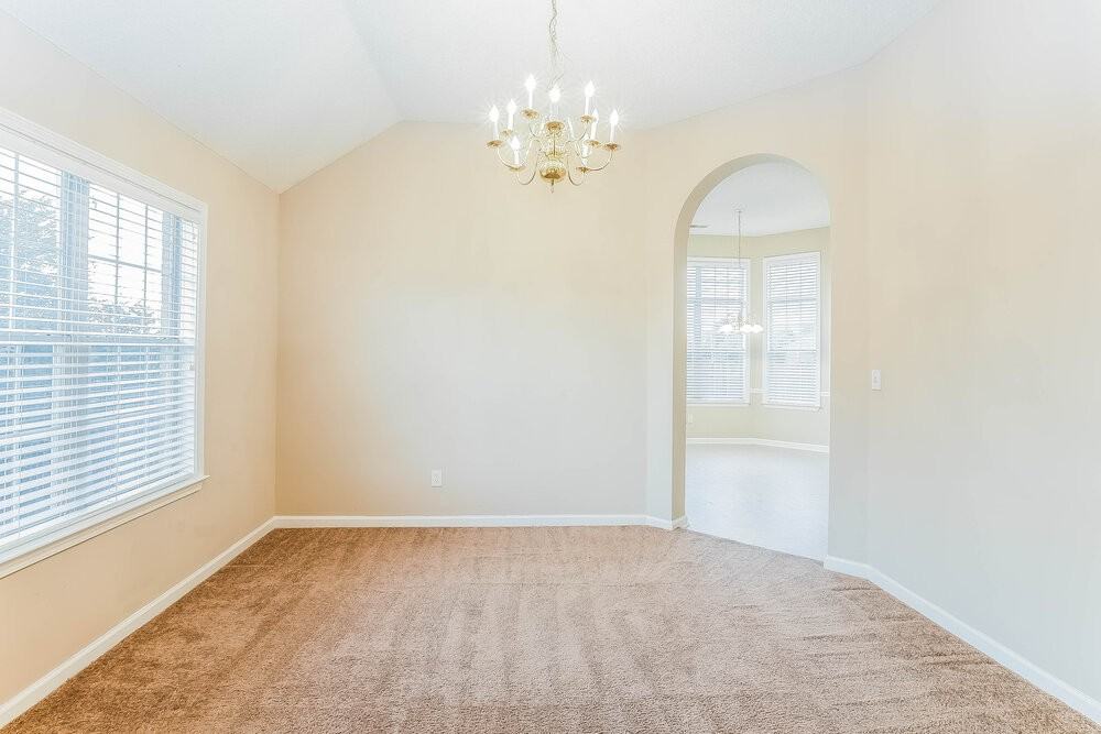 1441 Siskin Dr - Photo 3 of 15