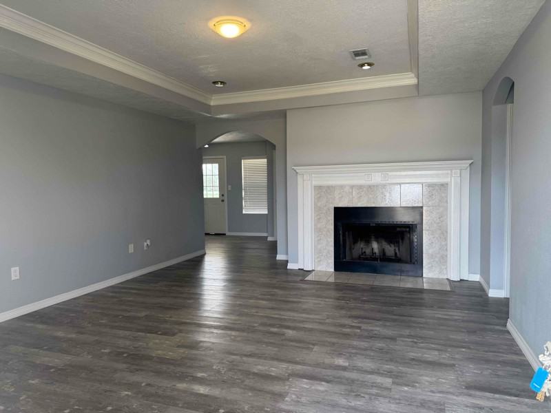 11392 Dugat Rd - Photo 2 of 15