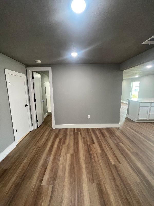 258 Carroll Dr - Photo 7 of 13