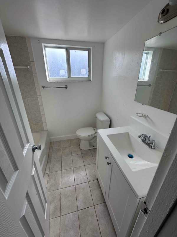 3333 Nw 5th Ave #11 - Photo 4 of 5