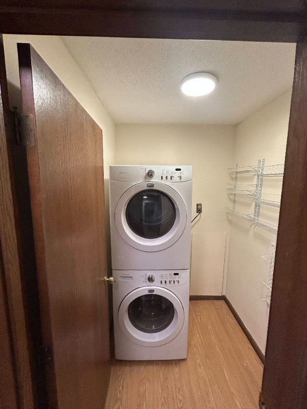 1034 Cleveland Ave S #103 - Photo 2 of 10