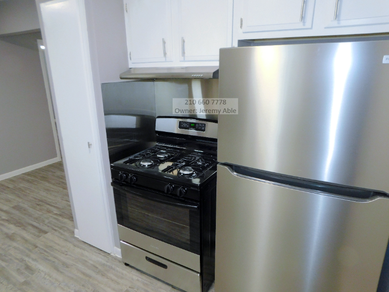 1105 Clower #1 - Photo 5 of 12