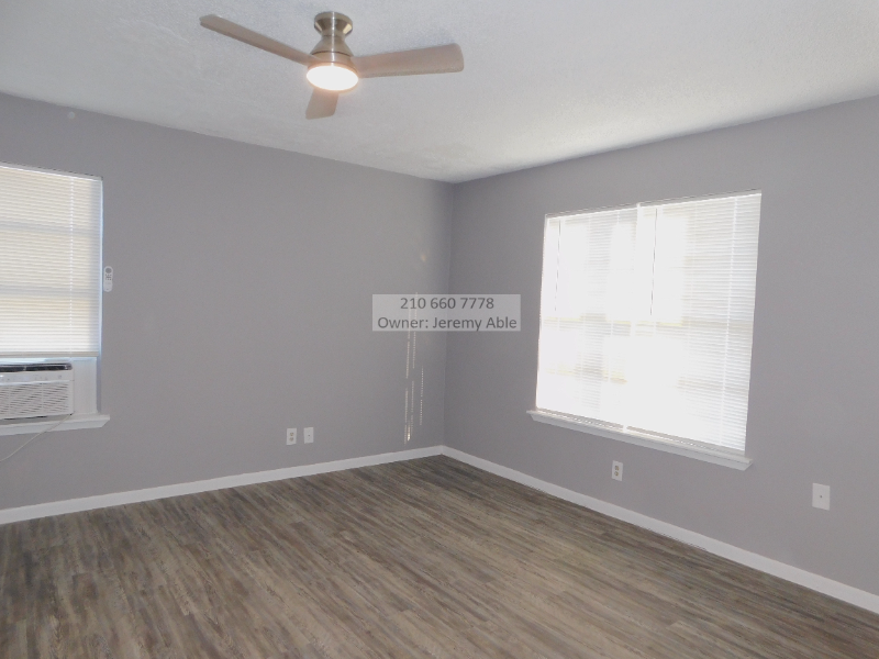 1105 Clower #1 - Photo 6 of 12