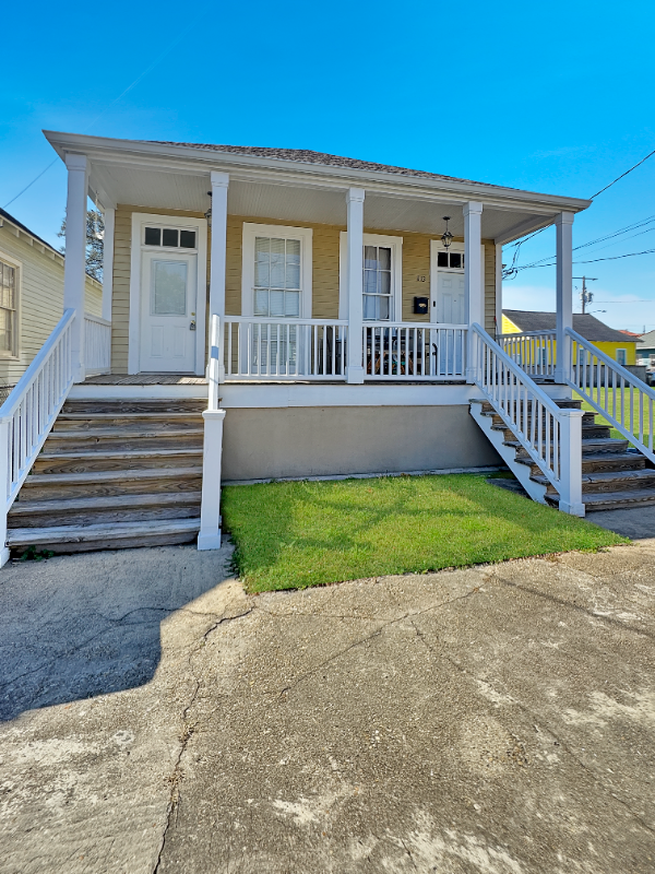 815 Elmira Ave - Photo 2 of 10