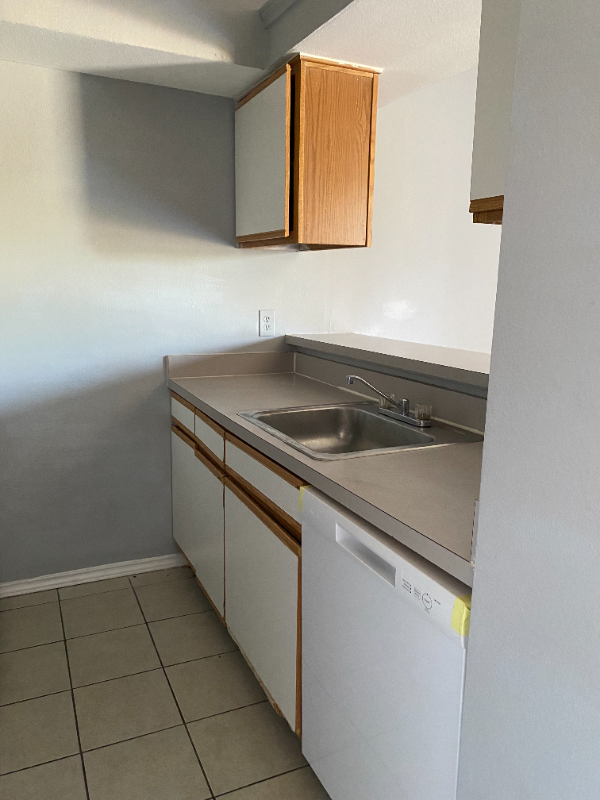 17708 Dickerson St #1 - Photo 3 of 5