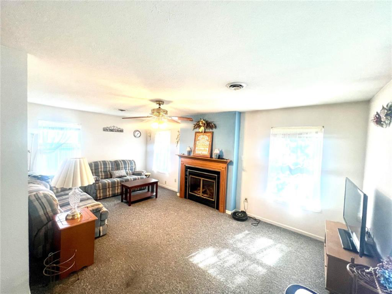 3422 Rosener Rd - Photo 2 of 11