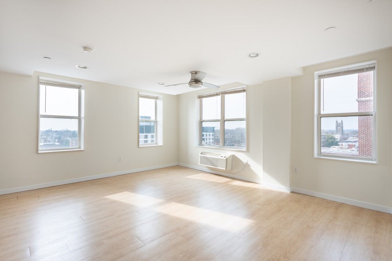 Croydon Hall Apartments - Photo 5 of 29