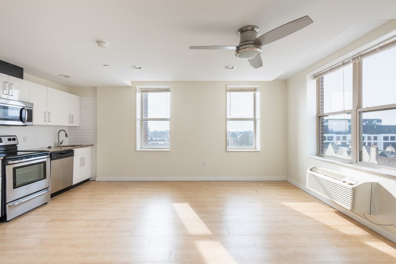 Croydon Hall Apartments - Photo 6 of 29