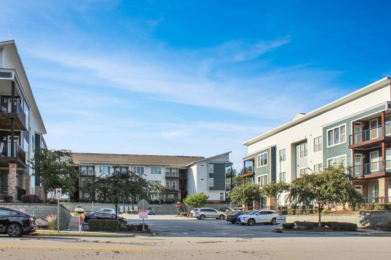 Bluestone Apartments - Photo 7 of 29