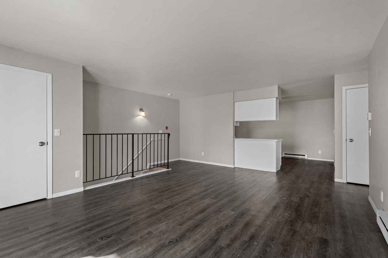 21 Fountain Cir - Photo 7 of 22