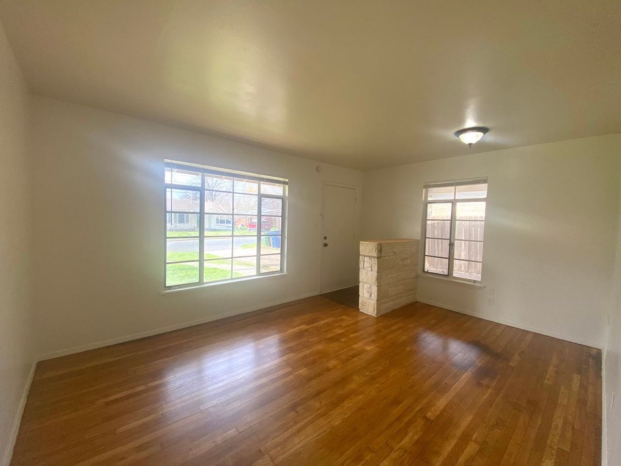 602 Hammack Dr - Photo 3 of 26