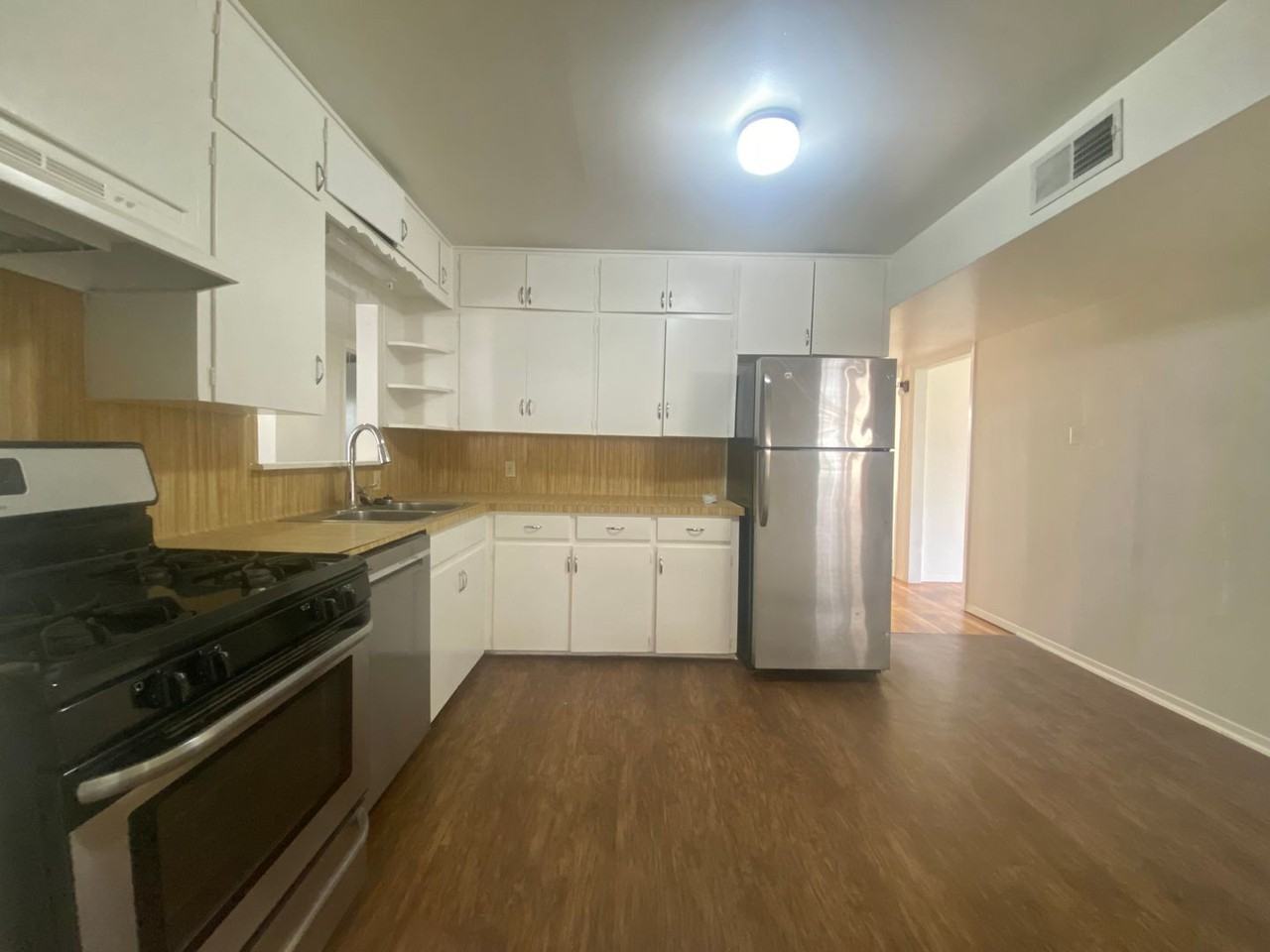 602 Hammack Dr - Photo 5 of 26