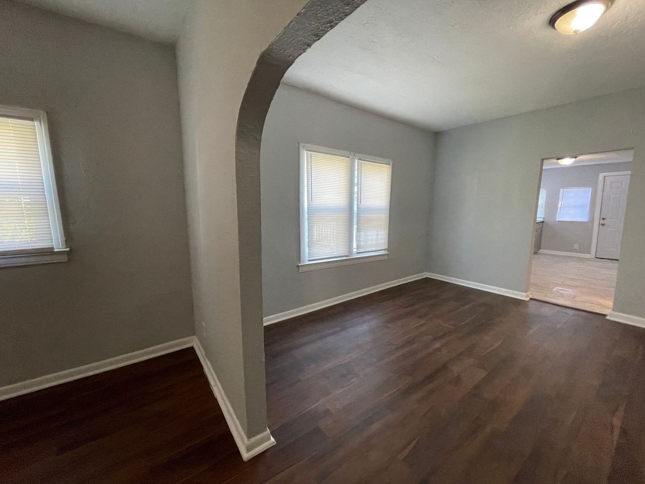 2012 Baldwin St - Photo 6 of 13