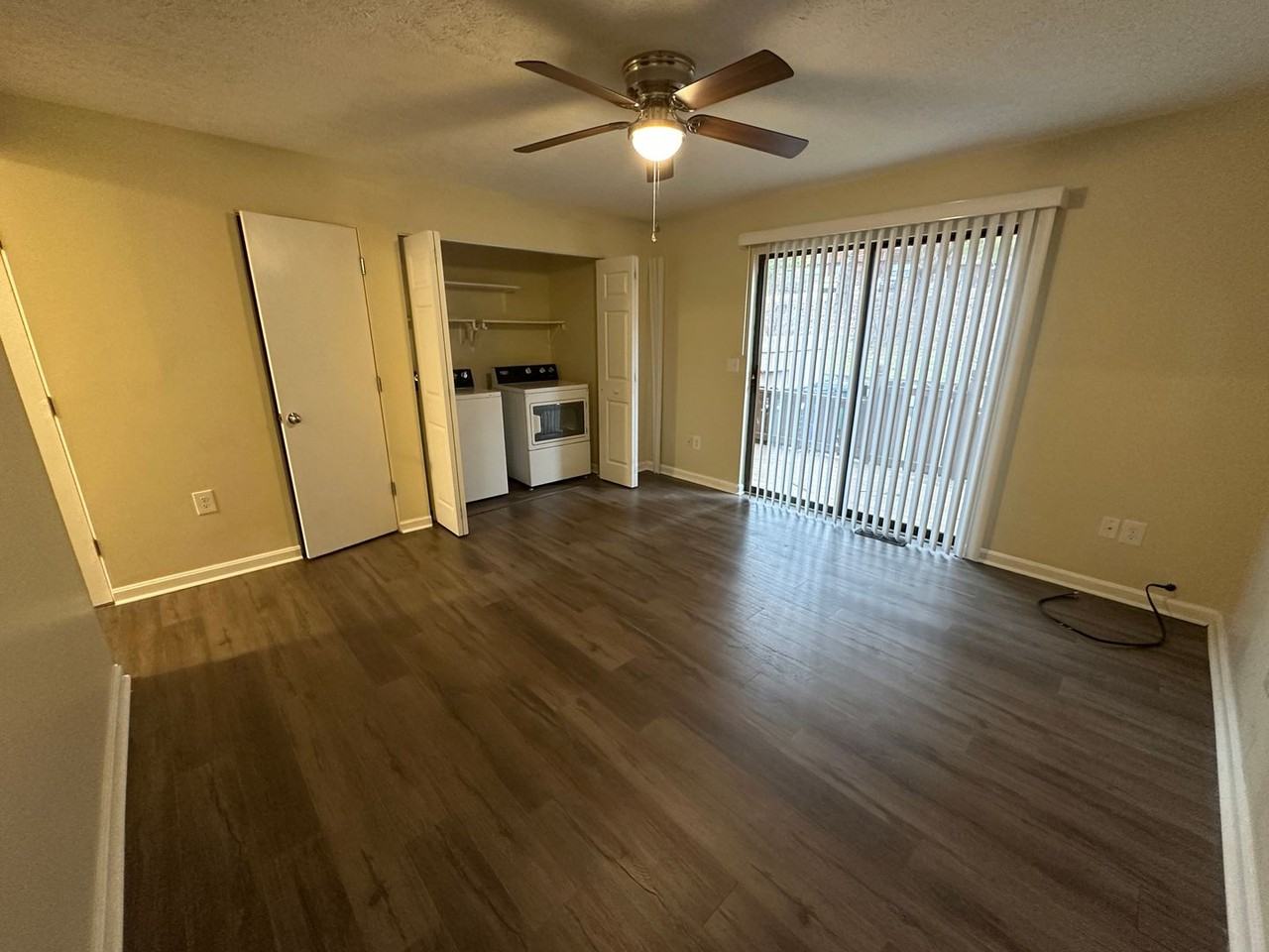 2598 Glade Dr Se - Photo 5 of 10