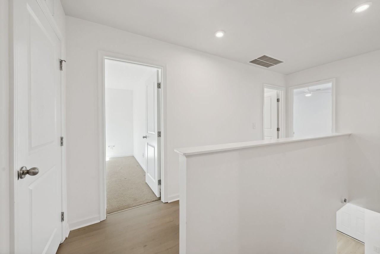 1102 Old Evergreen Dr - Photo 7 of 19