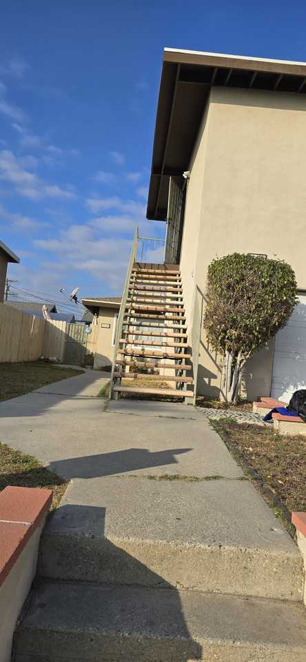 25607 Senator Ave #NA - Photo 2 of 13