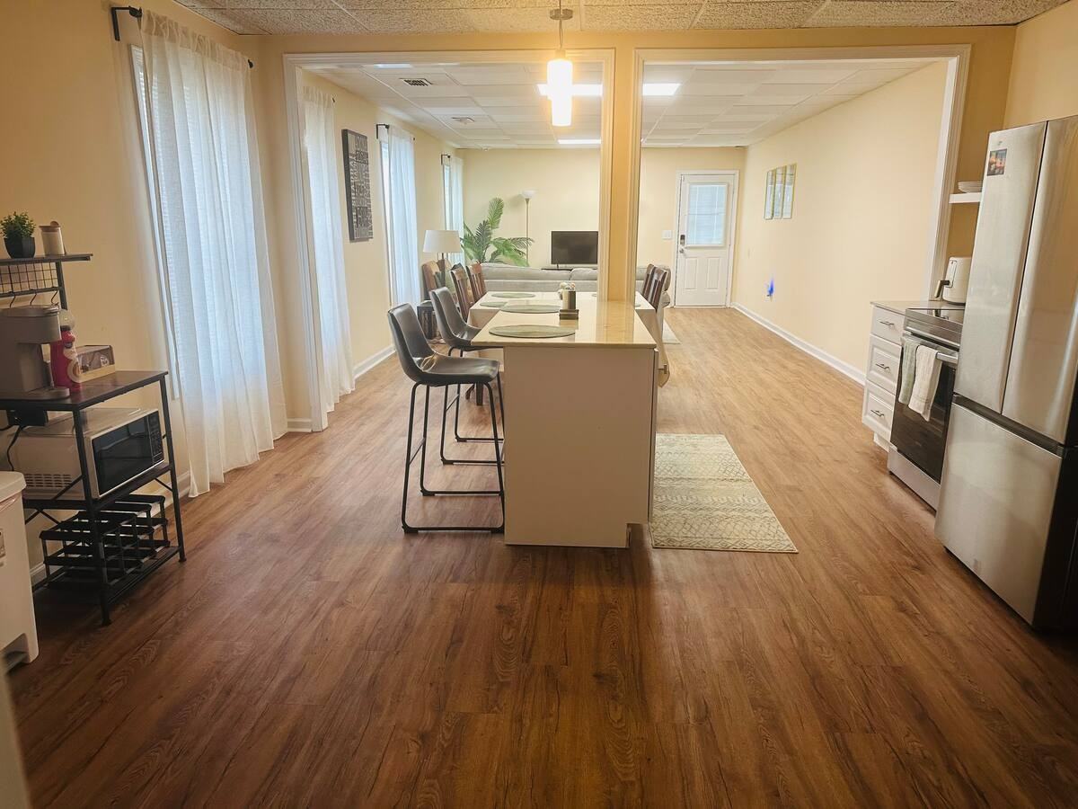 3108 Linsley Ct Sw #2 - Photo 5 of 10