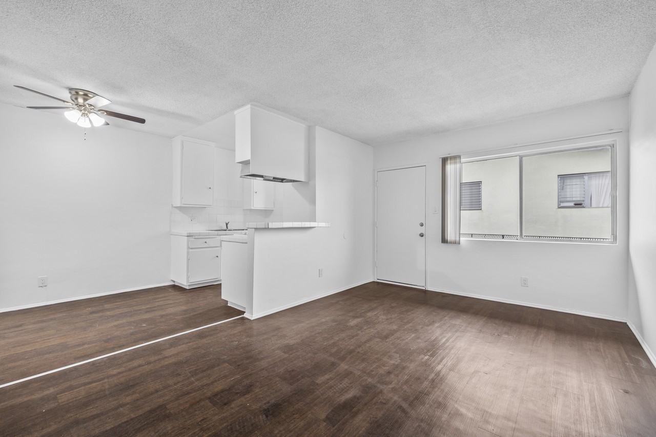 3247-3255 Santa Ana St. - Photo 4 of 17