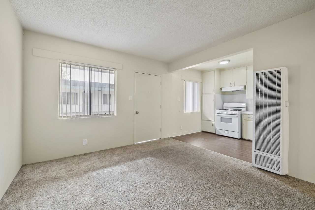 1135-1141 Wilmington Blvd. - Photo 4 of 16