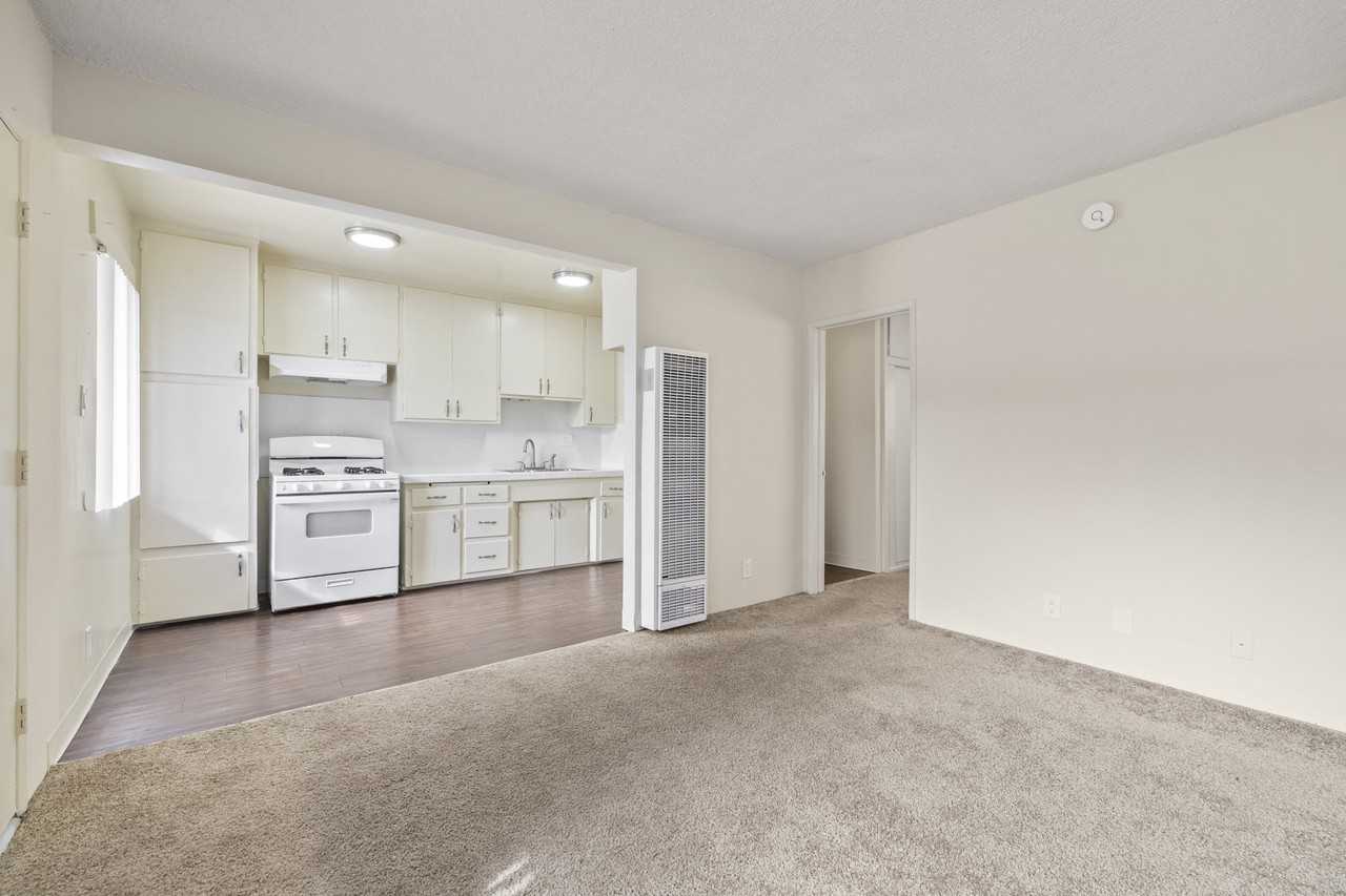 1135-1141 Wilmington Blvd. - Photo 5 of 16