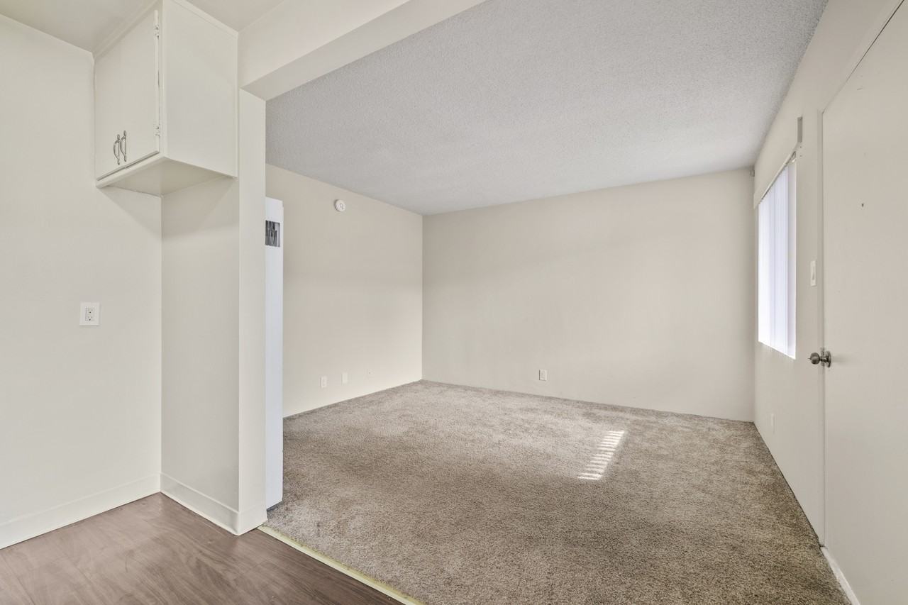 1135-1141 Wilmington Blvd. - Photo 7 of 16