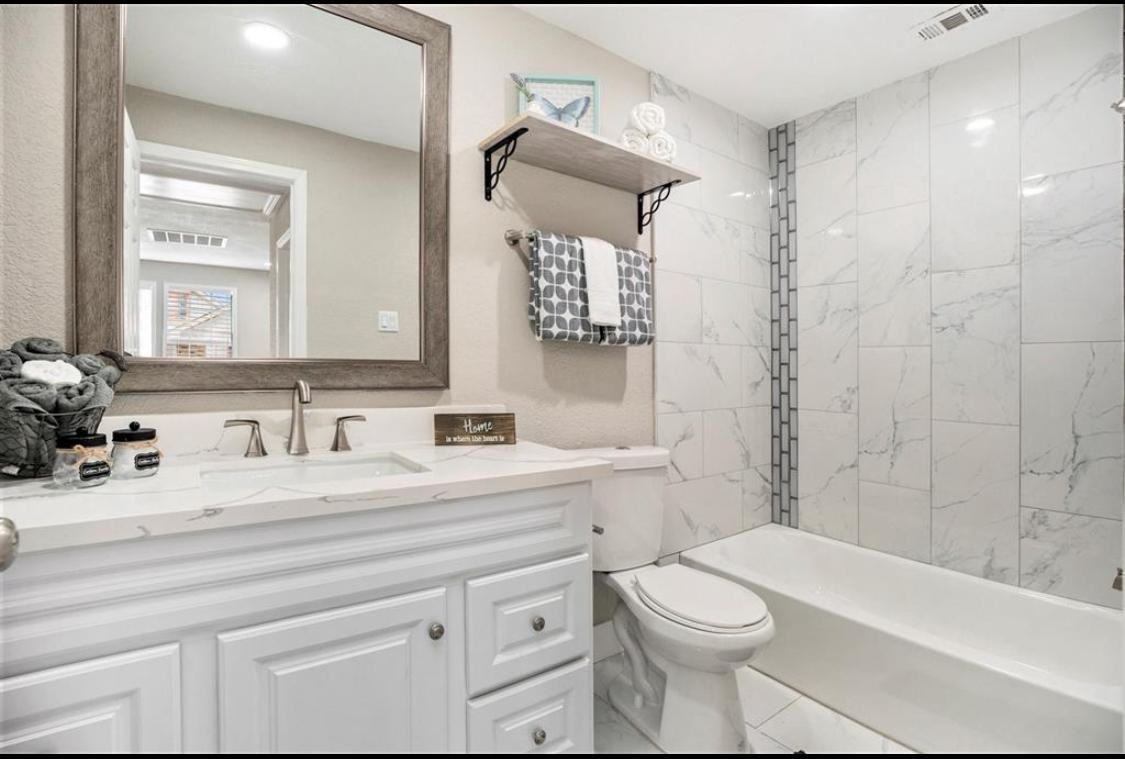 Oakcliff St - Photo 4 of 9