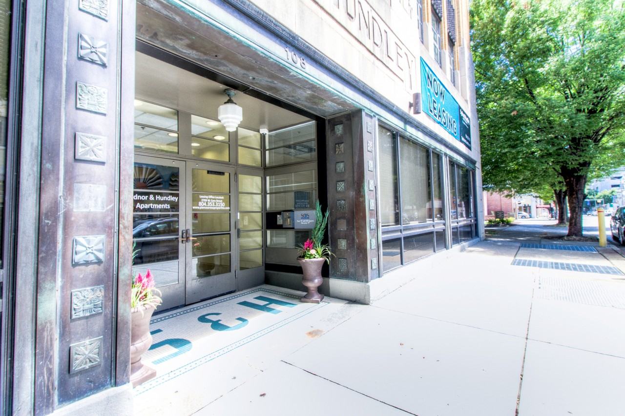 Sydnor Flats - Photo 2 of 32