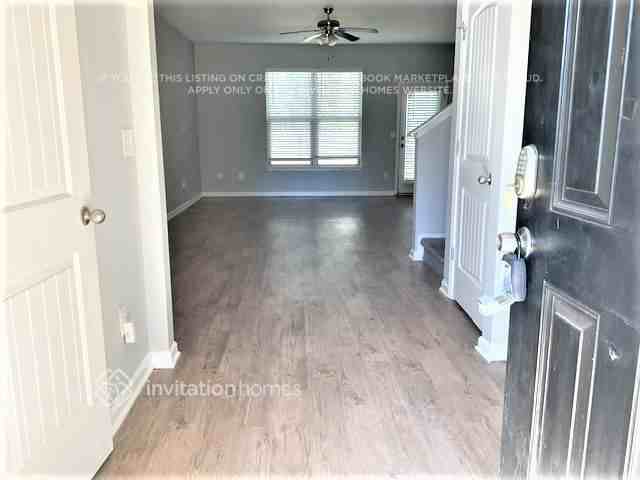 227 Bandelier Cir - Photo 2 of 17