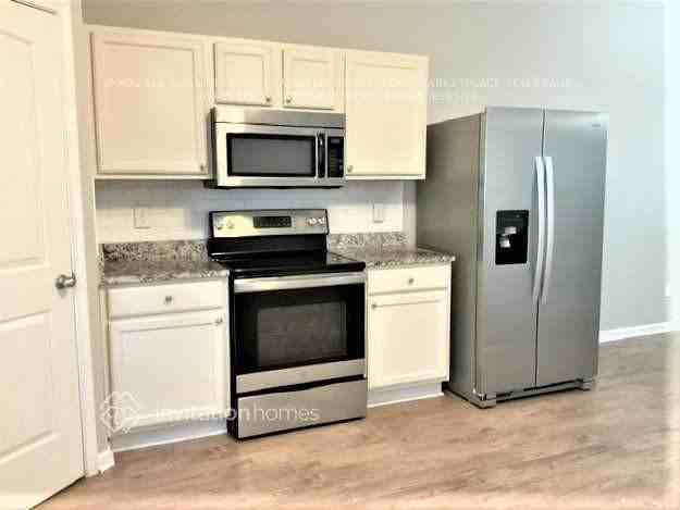 227 Bandelier Cir - Photo 5 of 17