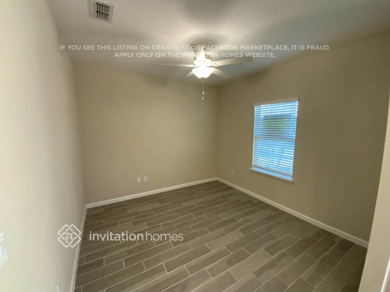 9896 Lemon Grass Ln - Photo 2 of 12