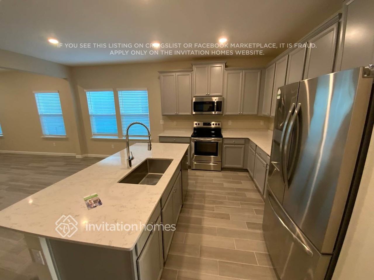 9896 Lemon Grass Ln - Photo 4 of 12