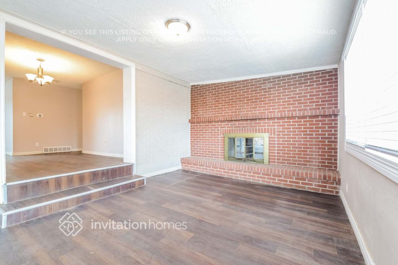 3195 Victor St - Photo 4 of 16