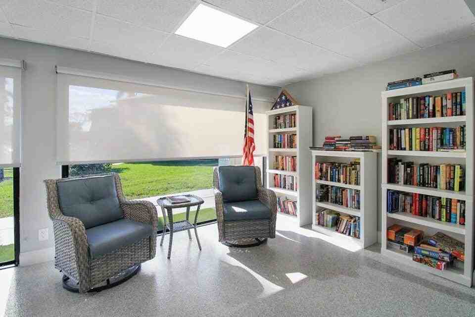 407 Pine Glen B1 Lane B-1 - Photo 3 of 7