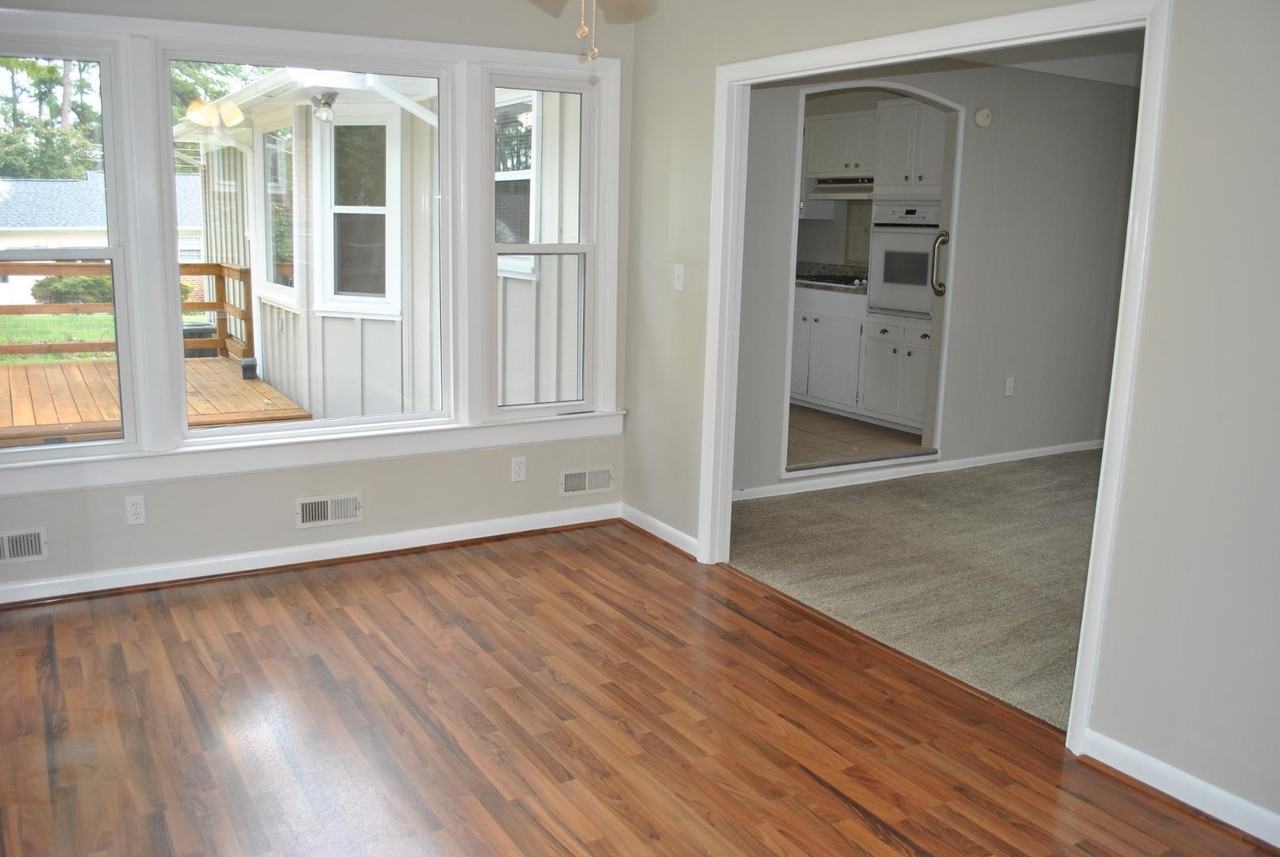 633 Duke Dr - Photo 3 of 10