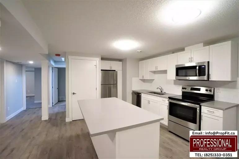 2907 68 St Nw - Photo 2 of 8