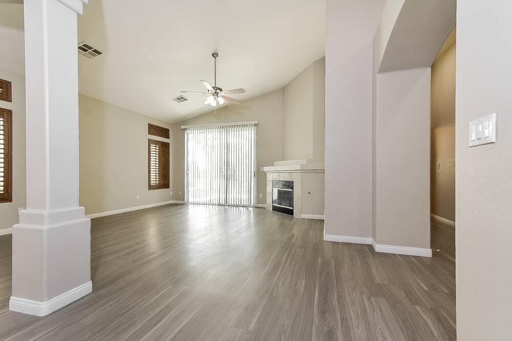 7945 Quail Mountain Ln - Photo 4 of 16