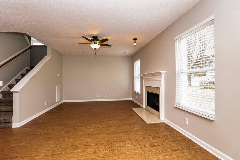 2136 Blake Dr - Photo 5 of 17