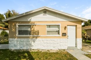 513 Southwest 10th Street - Photo 1 of 1