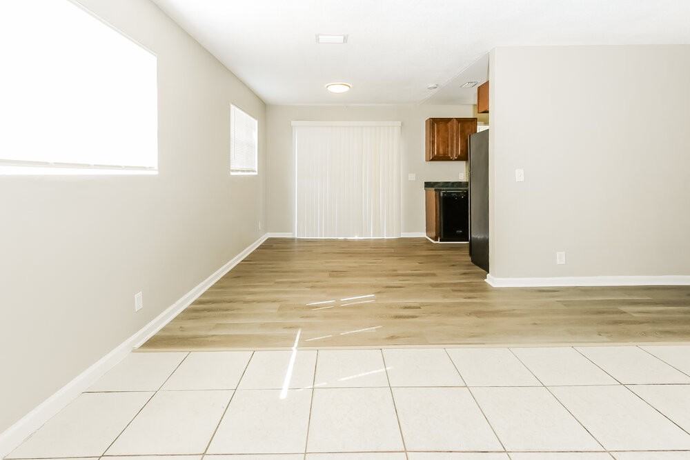 513 Sw 10th St - Photo 6 of 14