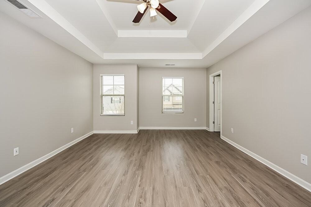 1396 Worcester Trl - Photo 7 of 17