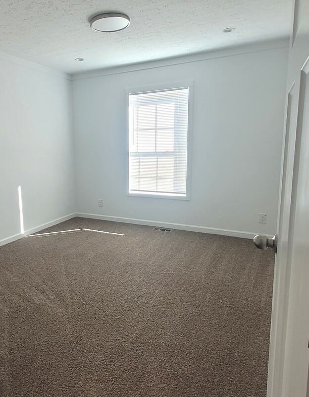 6143 Lee Hwy - Photo 3 of 11