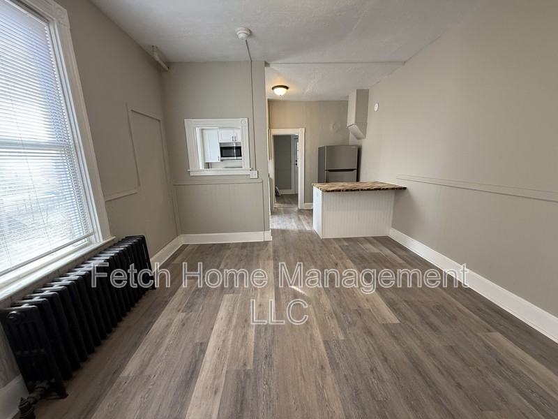 552 Pershing Ave - Photo 2 of 23