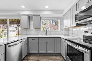 16480 Sw Gleneagle Dr - Photo 1 of 1