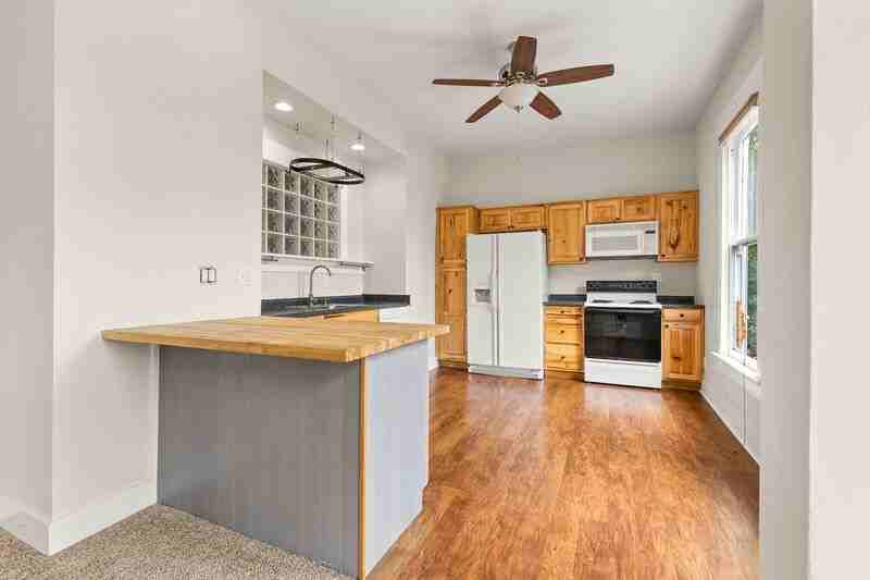 2101 Nw Hoyt St - Photo 4 of 18