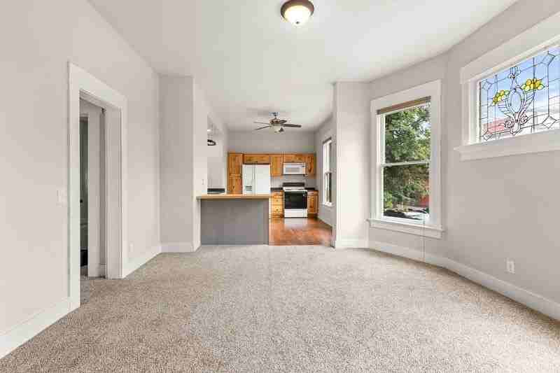 2101 Nw Hoyt St - Photo 7 of 18