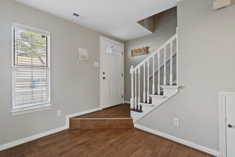 931 Brigantine Ct - Photo 3 of 30